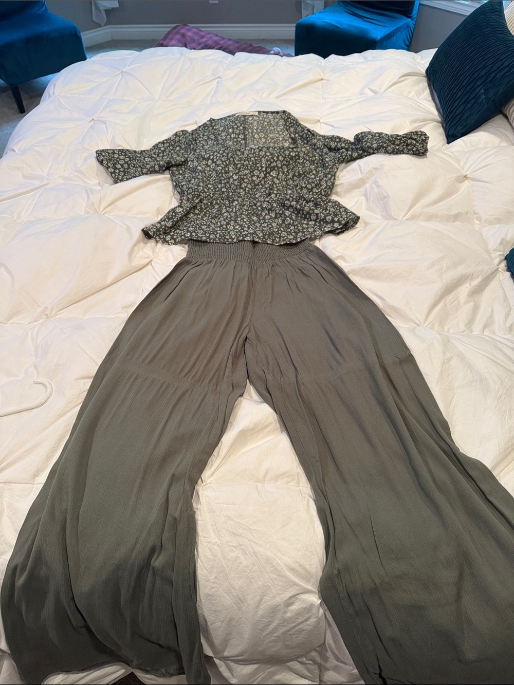 Olive Green Wide-Leg Smocked-Waist Palazzo Pants